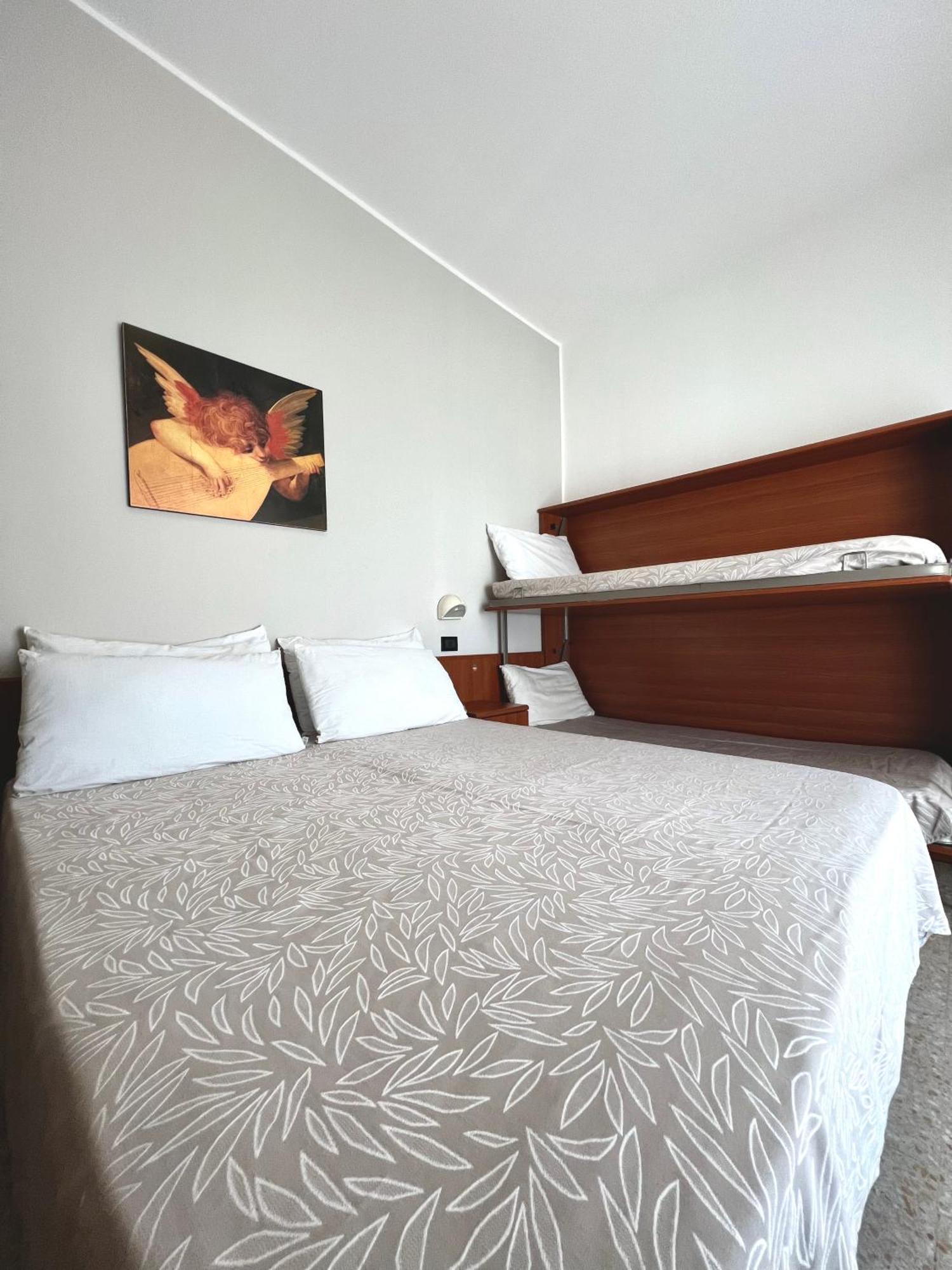 Hotel B&B Ardea Ріміні Екстер'єр фото