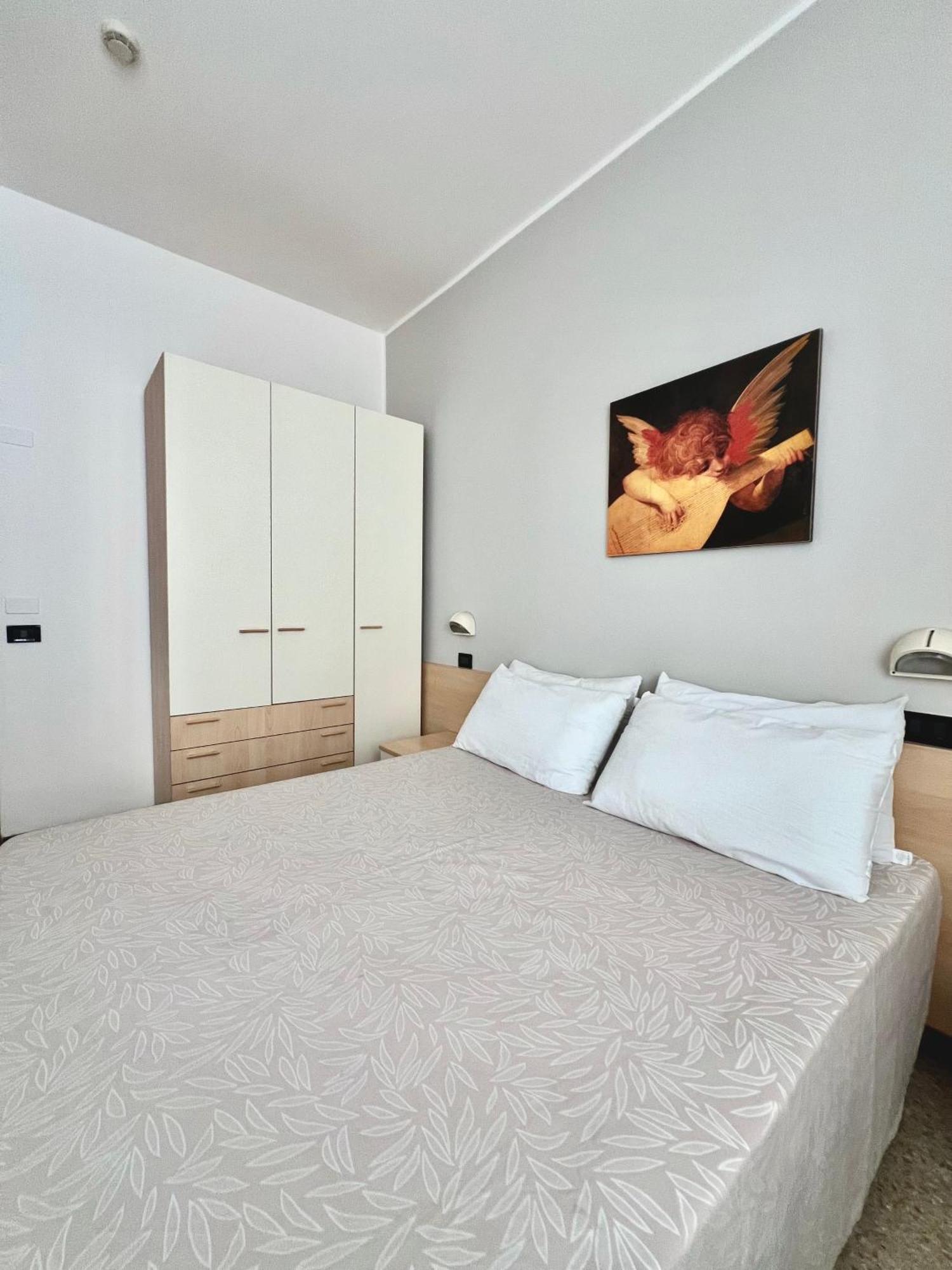 Hotel B&B Ardea Ріміні Екстер'єр фото