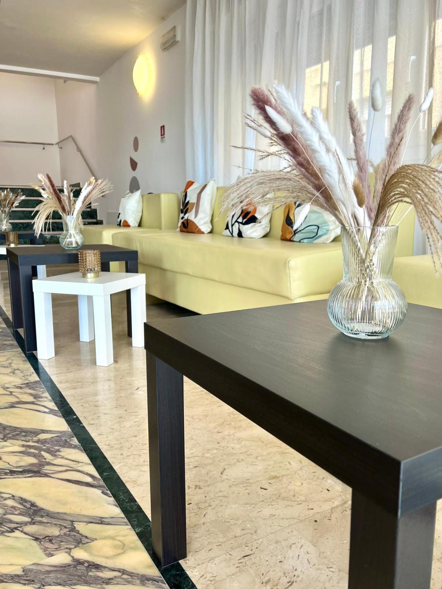Hotel B&B Ardea Ріміні Екстер'єр фото